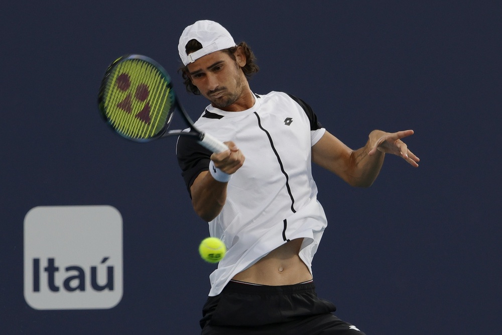 Lloyd Harris vs Pavel Kotov Prediction – Tennis Picks 06-29-2023