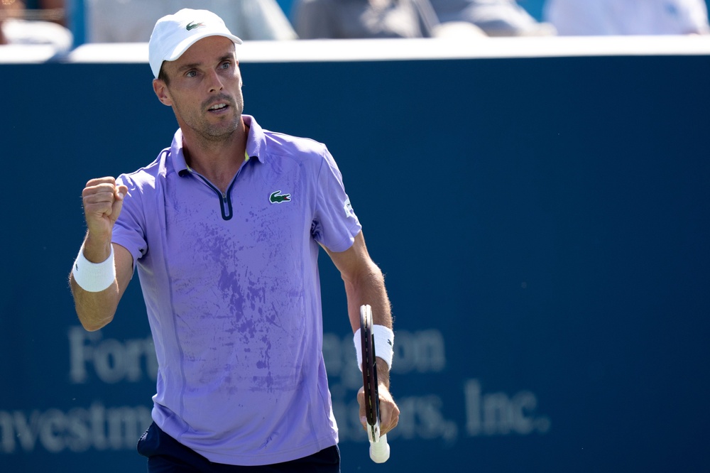 Roberto Bautista Agut vs Brandon Nakashima Prediction – Tennis Picks 06-21-2023
